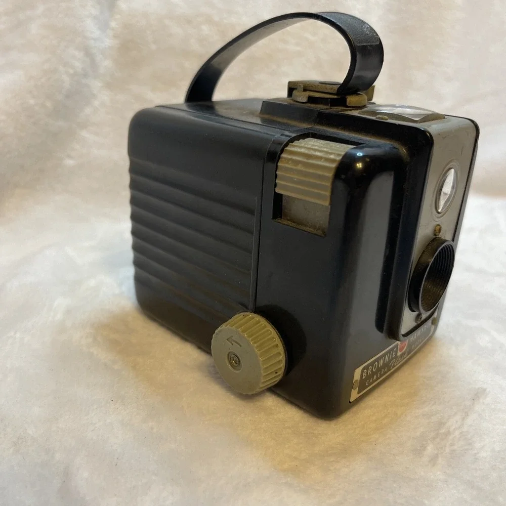 Vintage Kodak Brownie Hawkeye Flash Model Box Camera Black Bakelite 620 Film‎
